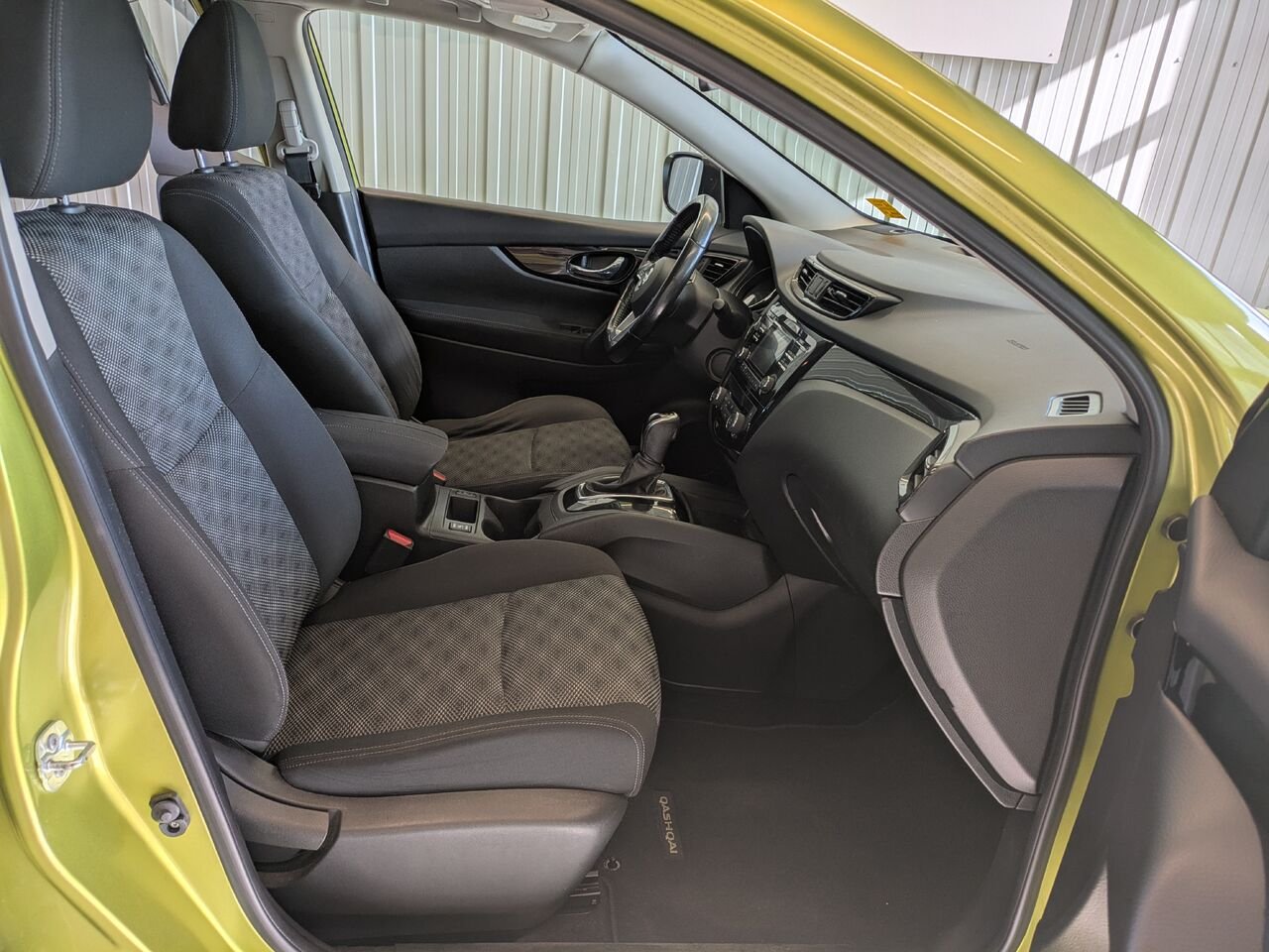 2017 Nissan Qashqai Green Gatineau - photo #14