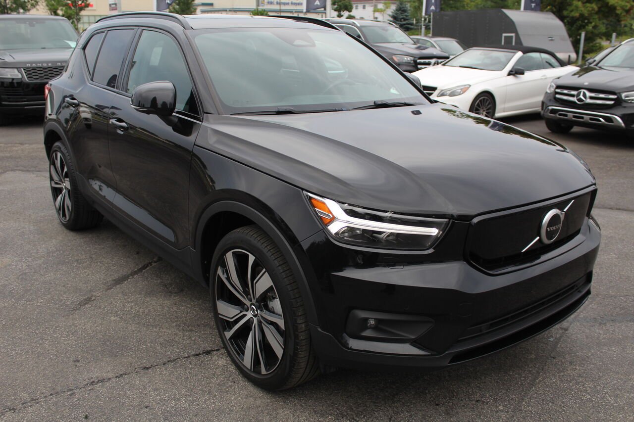 Volvo XC40 VIN: YV4ED3UR6M2546734 2021 Noir Sainte-Rose - photo #4