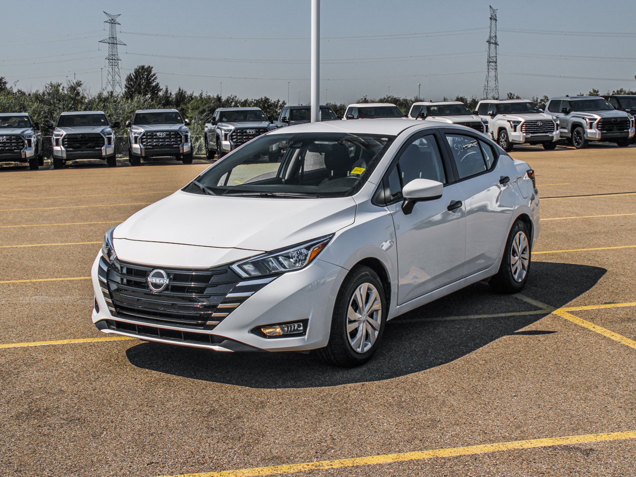 2025 Nissan Versa S CVT White Sherwood Park - photo #3