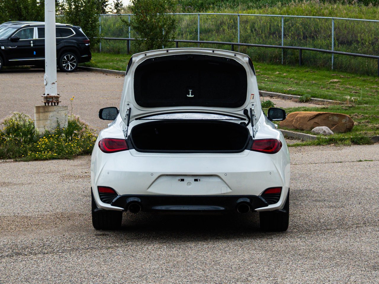 2017 INFINITI Q60 2dr Cpe 3.0t White Sherwood Park - photo #14