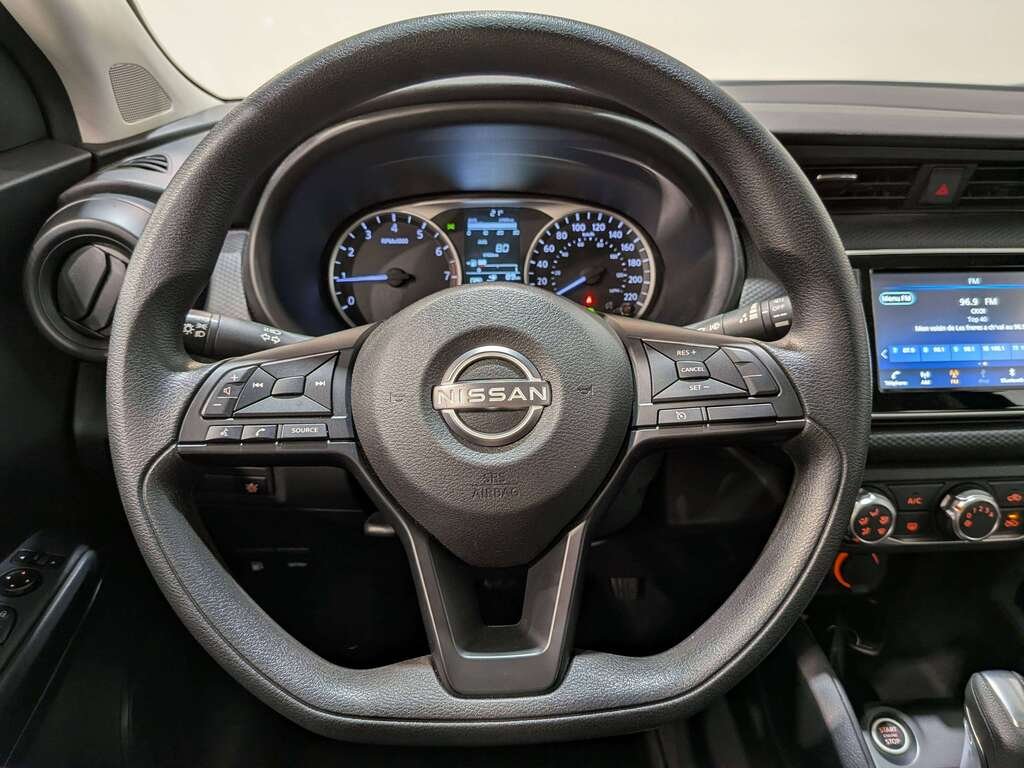 Nissan Kicks 2024 Gris Val-David - photo #12