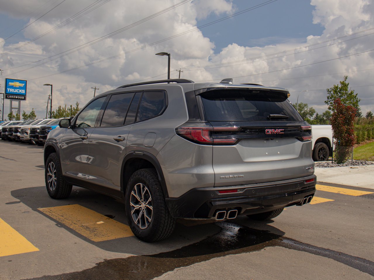 2026 GMC Acadia AWD 4dr AT4 Grey Sherwood Park - photo #7