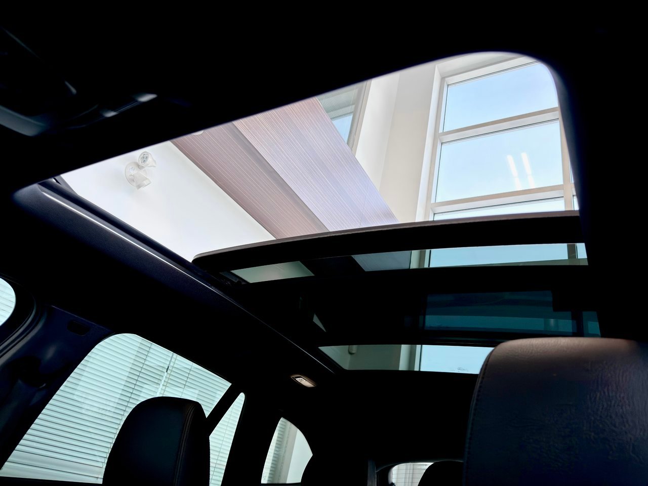 BMW X1 2017 Noir Notre-Dame-des-Prairies - photo #19