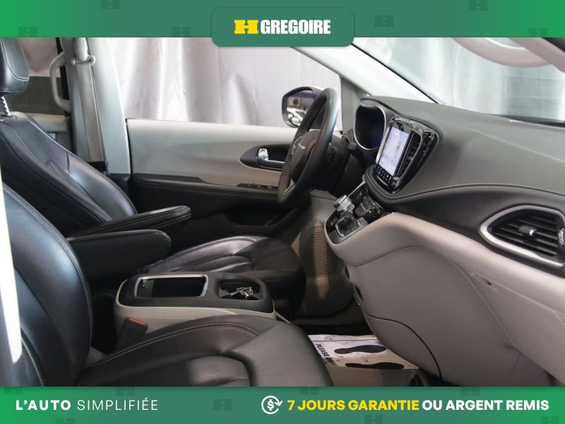 2023 Chrysler Pacifica White Saint-Eustache - photo #33