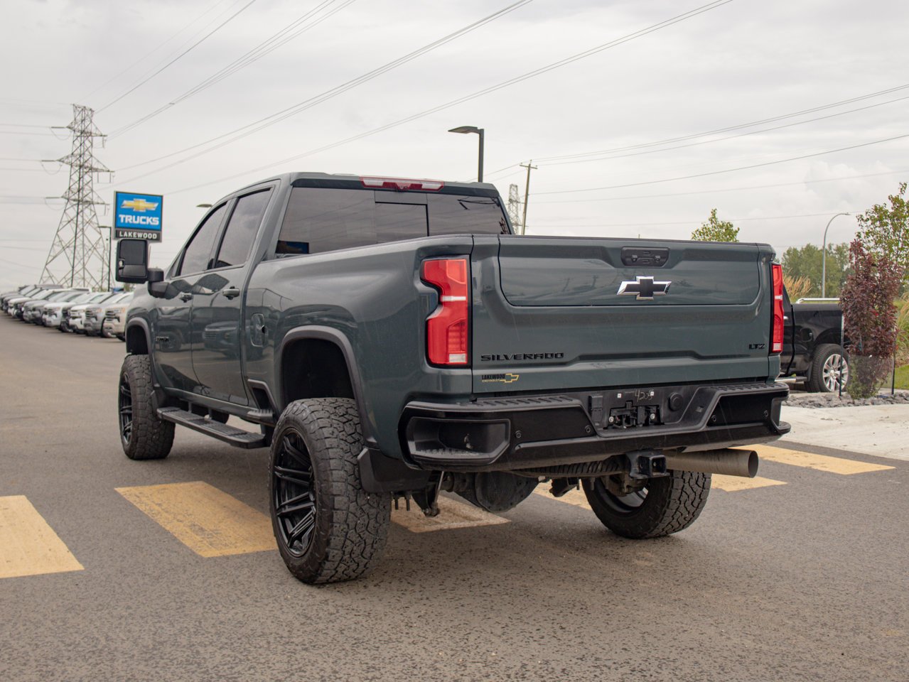 2025 Chevrolet Silverado 3500HD 4WD Crew Cab 159 LTZ Grey Sherwood Park - photo #7