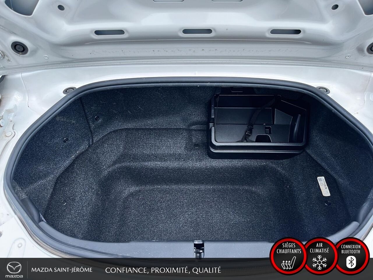 2023 Mazda MX-5 RF GS-P | MAGS NOIR | TOIT ÉLECTRIQUE | AUTOMATIQUE | White Saint-Jérôme - photo #22