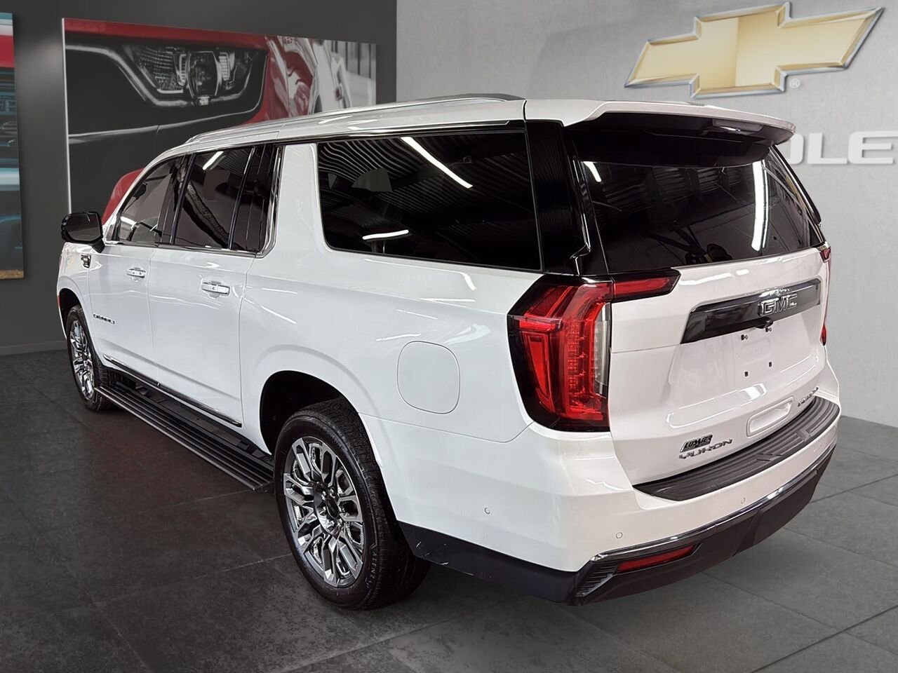 2024 GMC YUKON DENALI ULTIMATE White Saint-Hyacinthe - photo #3