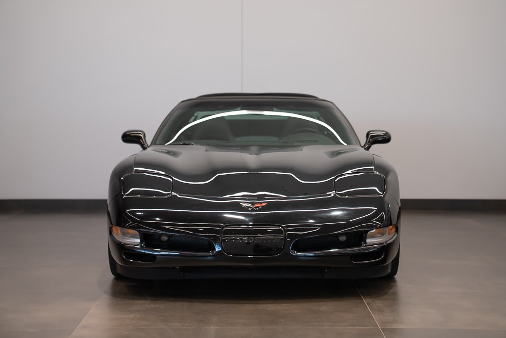 2002 Chevrolet Corvette Black Montreal - photo #1