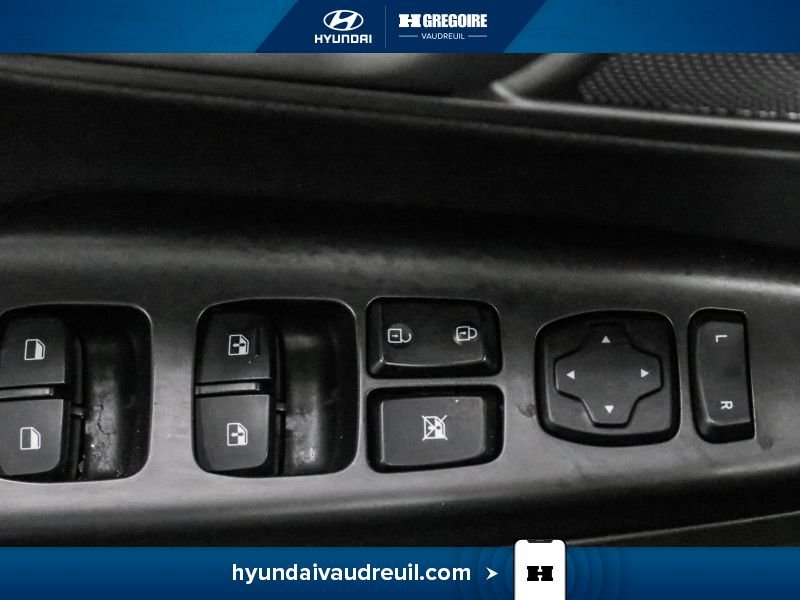 2020 Hyundai Kona Red Laval - photo #16