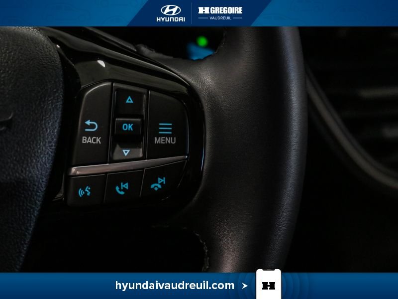 2022 Ford Escape Grey Blainville - photo #22
