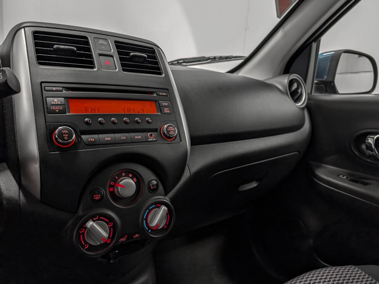 Nissan MICRA SV Cruise A/C 2015 Bleu Sherbrooke - photo #8