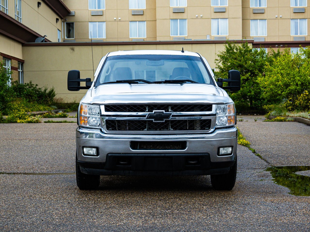 2011 Chevrolet Silverado 3500HD 4WD Crew Cab 167 LTZ White Sherwood Park - photo #2