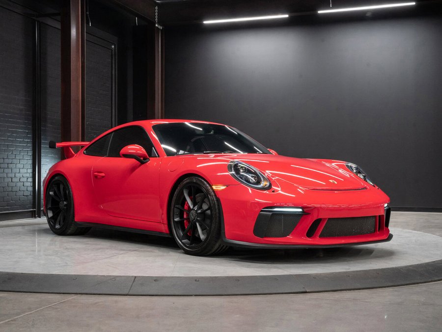 2018 Porsche 911 2018 Red