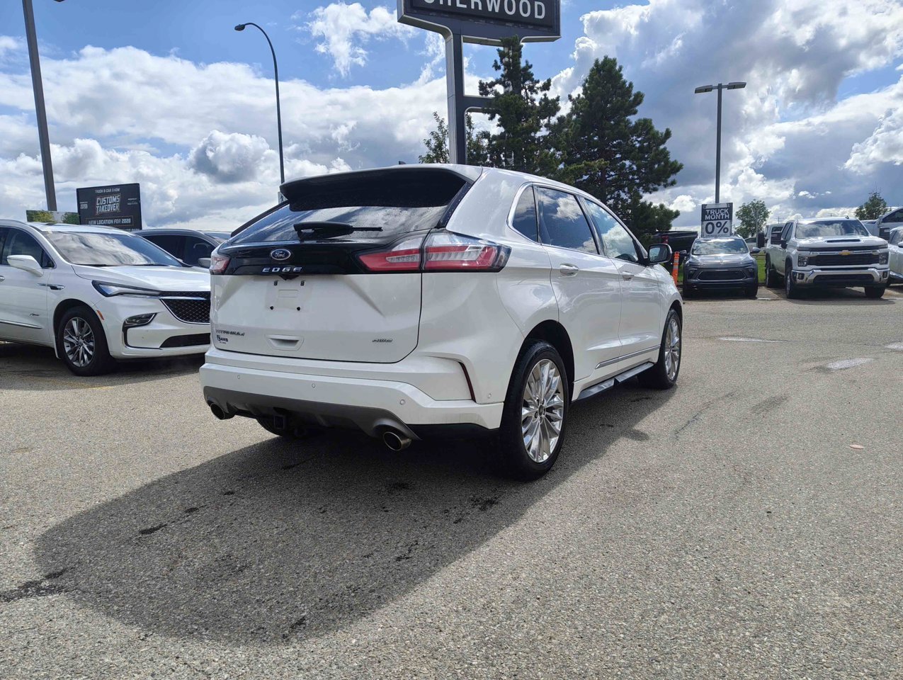 2022 Ford Edge Titanium AWD White Sherwood Park - photo #5