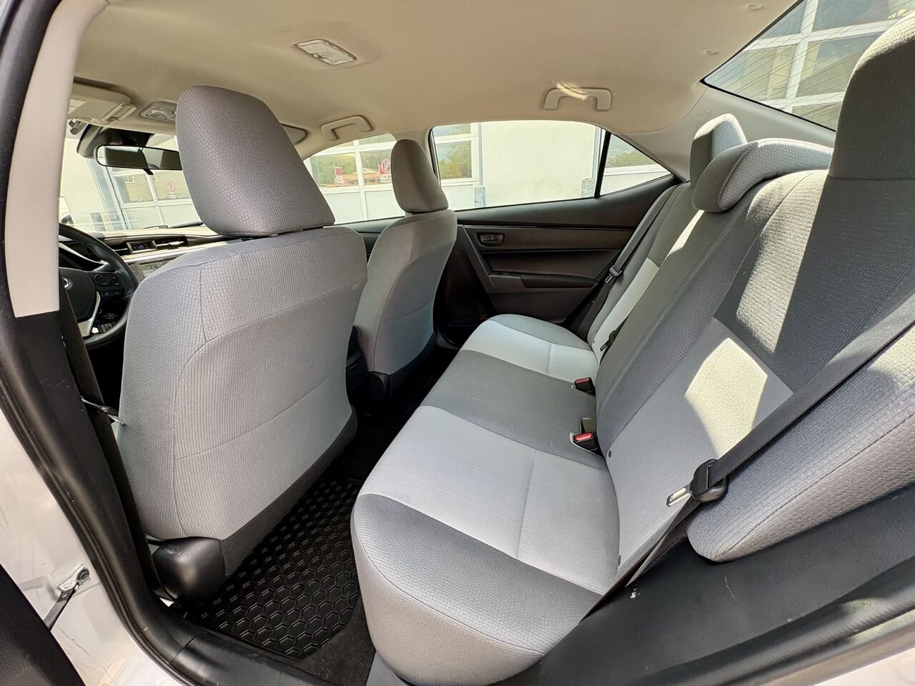 2017 Toyota COROLLA Silver Mont-Laurier - photo #16