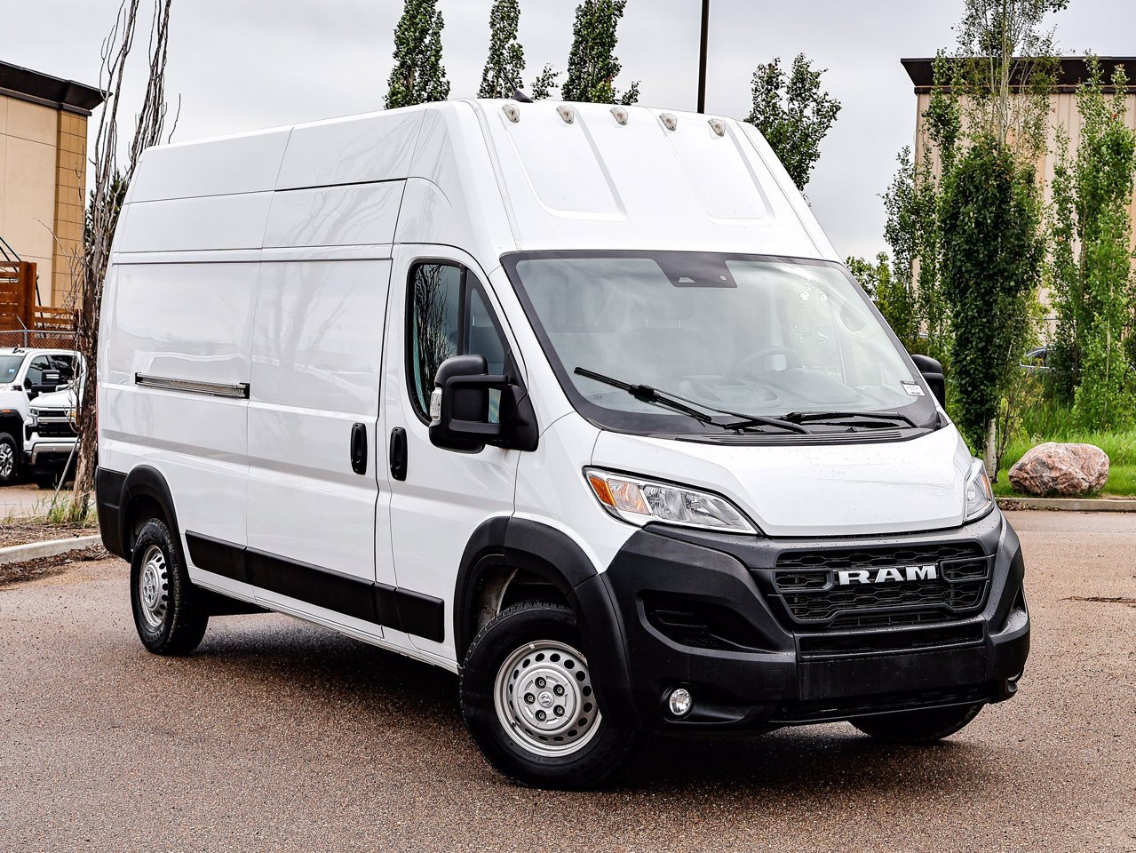 2024 Ram ProMaster Cargo Van Tradesman 3500 Super High Roof 159 WB w/Pass White Sherwood Park - photo #1