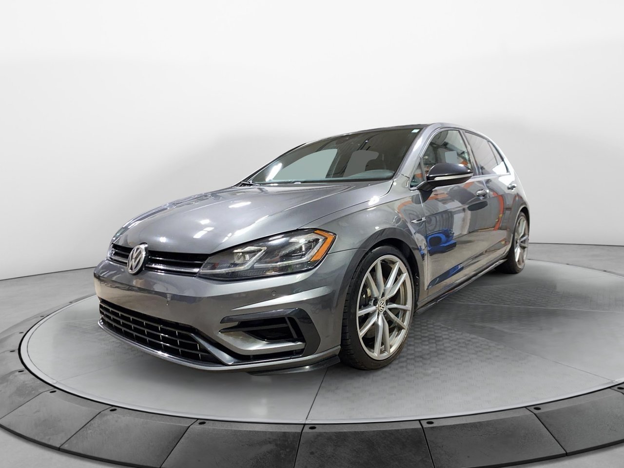 2018 Volkswagen Golf R VIN WVWWF7AU2JW098059 Baie-Comeau - photo #0