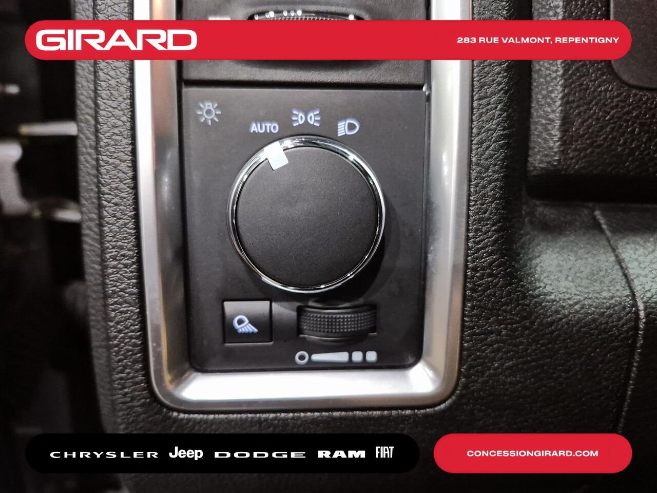 2021 RAM 1500 CLASSIC Grey Repentigny - photo #16