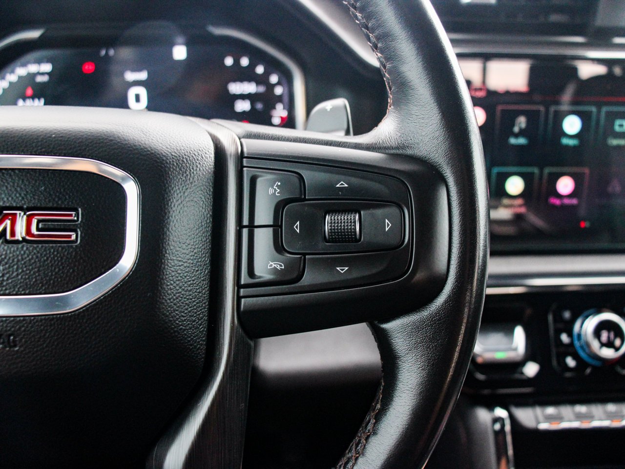 2022 GMC Sierra 1500 4WD Crew Cab 147 AT4 Black Sherwood Park - photo #22