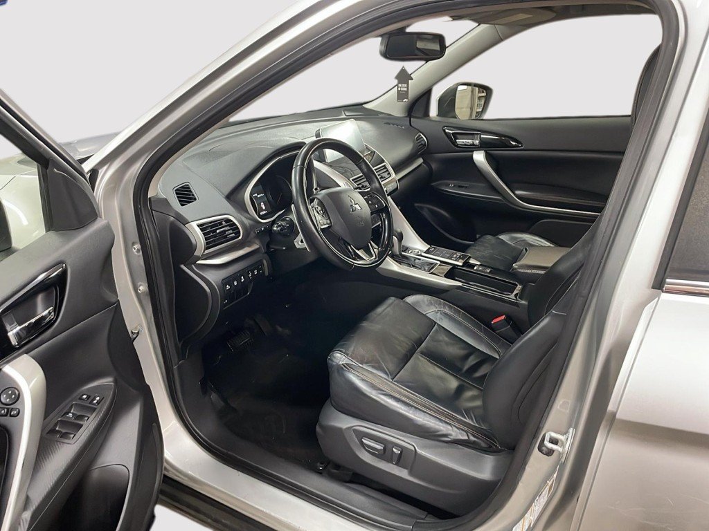 Mitsubishi Eclipse 2018 Argent Amos - photo #8