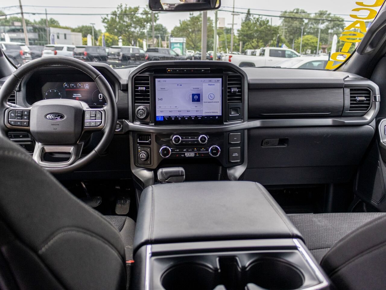2024 Ford F-150 XLT cabine SuperCrew 4RM caisse de 5,5 pi Grey Châteauguay - photo #24