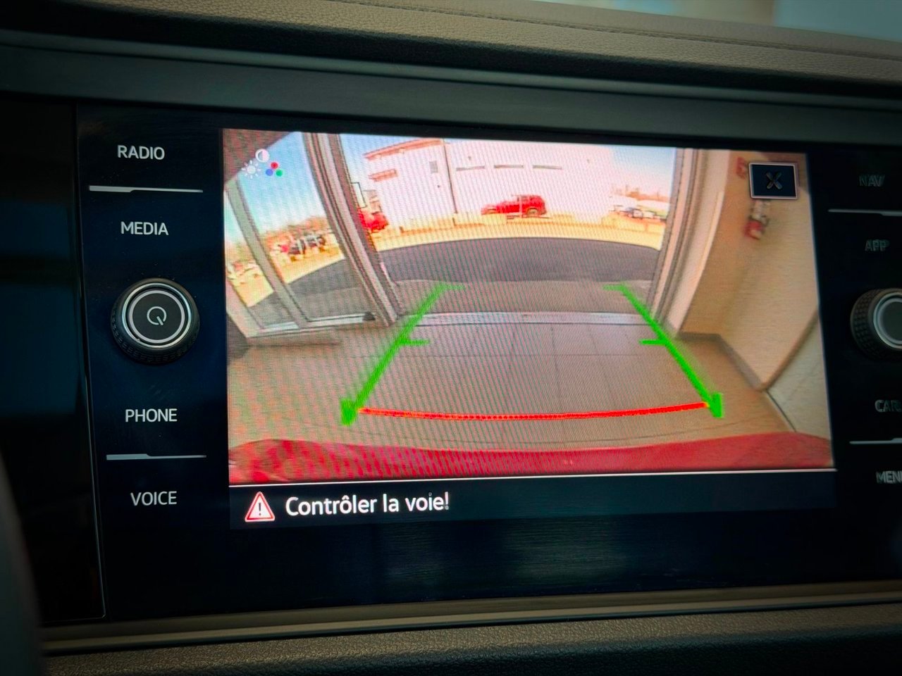 2024 Volkswagen Jetta Red Notre-Dame-des-Prairies - photo #20