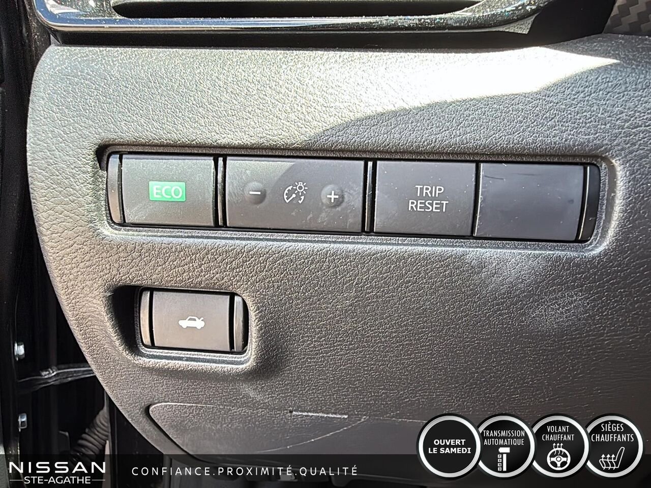 Nissan Sentra SV | CARPLAY | CAMÉRA DE RECUL | UN SEUL PROPRIÉTAIRE 2024 Noir Saint-Jérôme - photo #13
