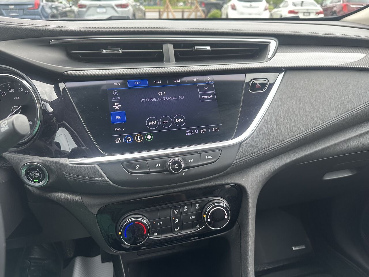 2023 BUICK ENCORE GX PREFERRED Privilégiée 4 portes TI CINABRE M Ottawa & Gatineau - photo #9