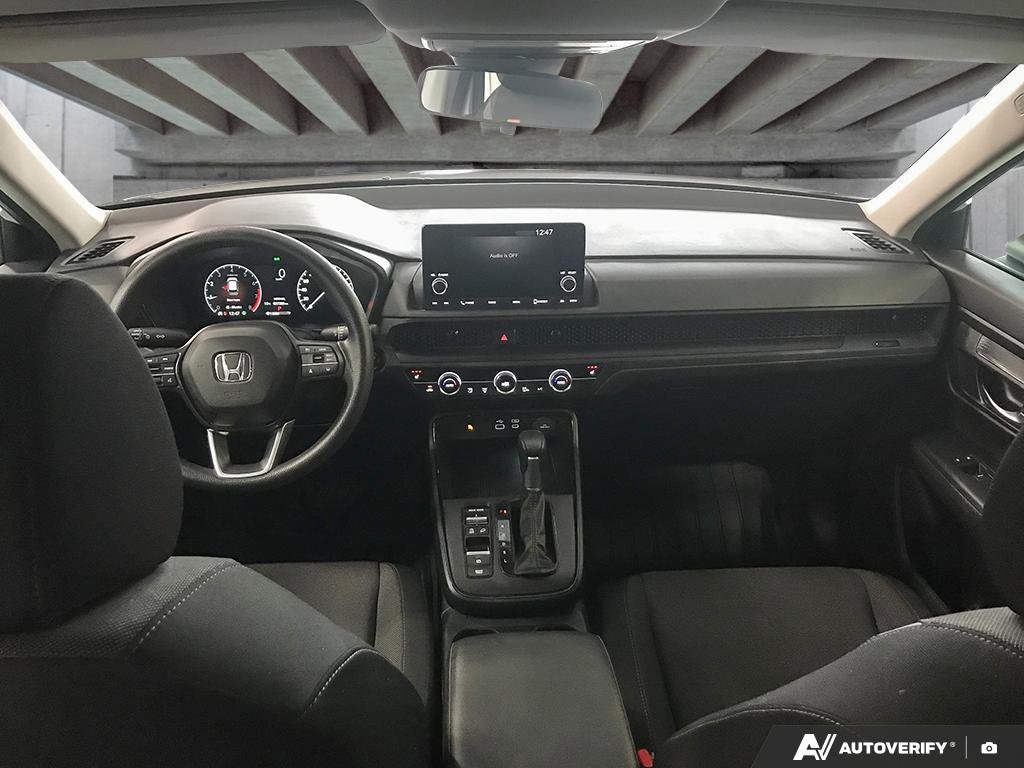 2025 Honda CR-V 2600960A | LX White Edmonton - photo #23