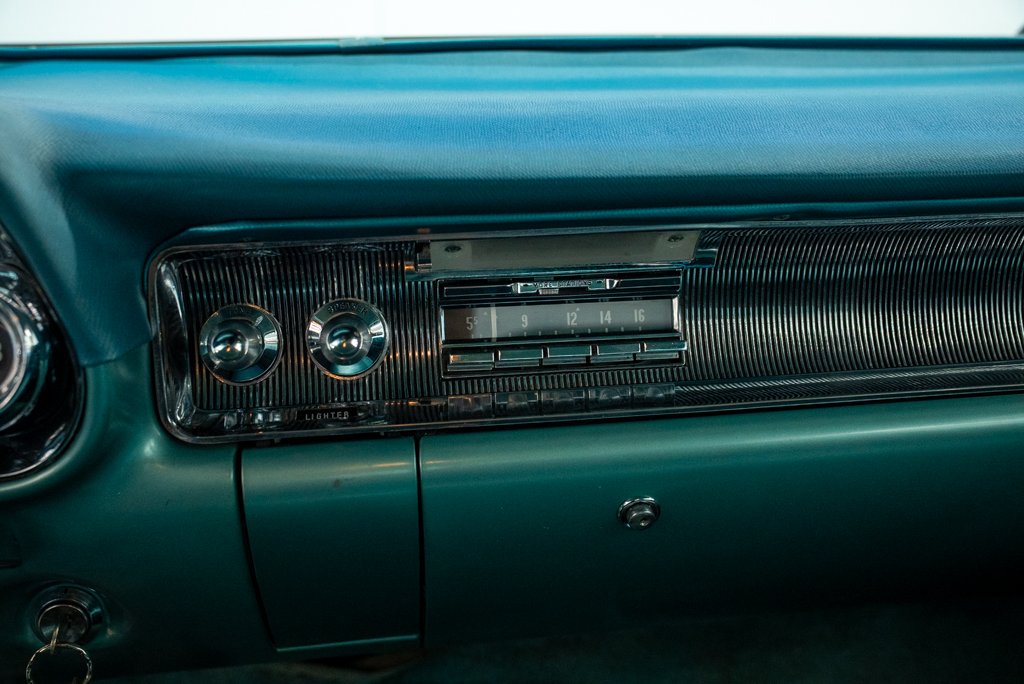 Cadillac Series 62 1958 Bleu Montréal - photo #33