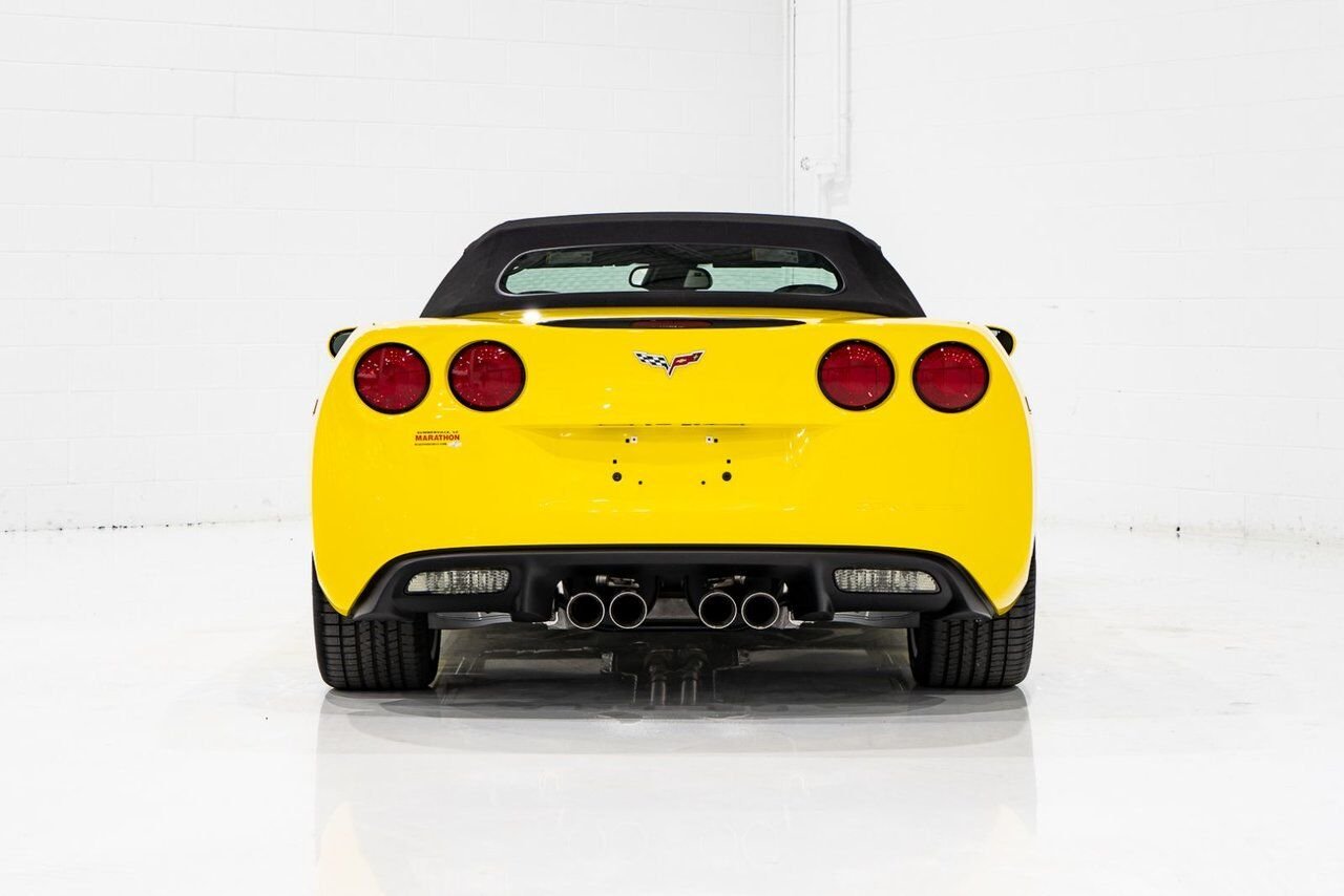 2008 Chevrolet Corvette PRIX EN USD | With Only 900km (563mi) From New With Window Sticker Yellow Montreal - photo #89