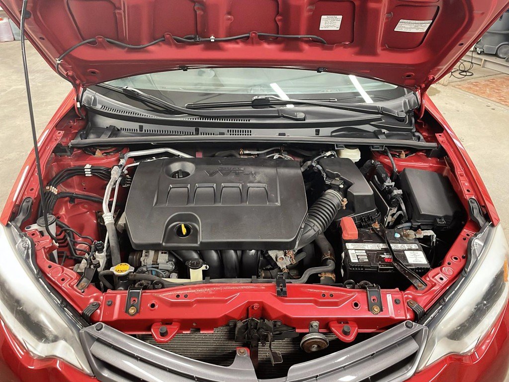 Toyota COROLLA 2016 Rouge Amos - photo #22