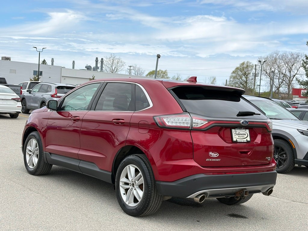 2017 Ford Edge 4dr SEL AWD Red Gatineau - photo #5