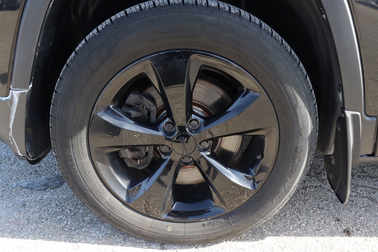 2016 Jeep Cherokee VIN 1C4PJMAS2GW378122 Black Chicoutimi - photo #17