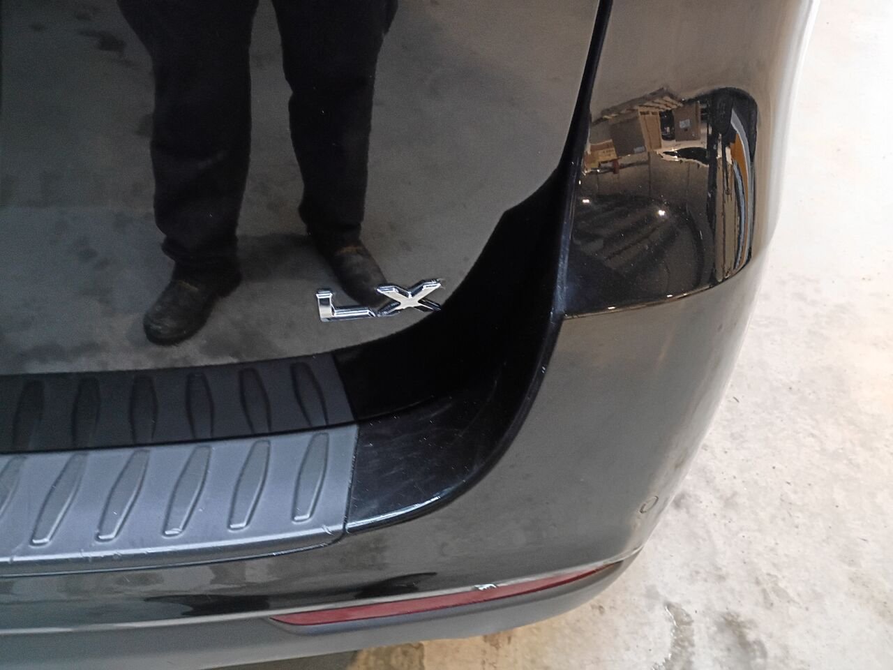 2019 Kia Sedona Black Blainville - photo #11
