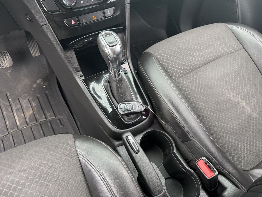 BUICK ENCORE PREFERRED 2021 2021 Argent