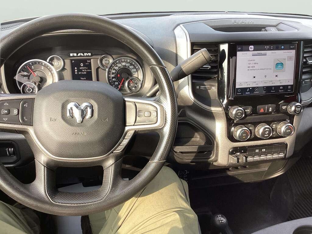 2024 Ram 2500 White Gatineau - photo #9