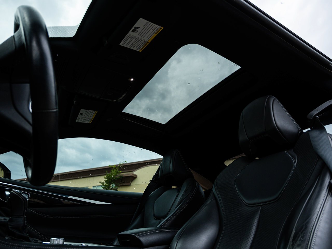 2017 INFINITI Q60 2dr Cpe 3.0t White Sherwood Park - photo #15