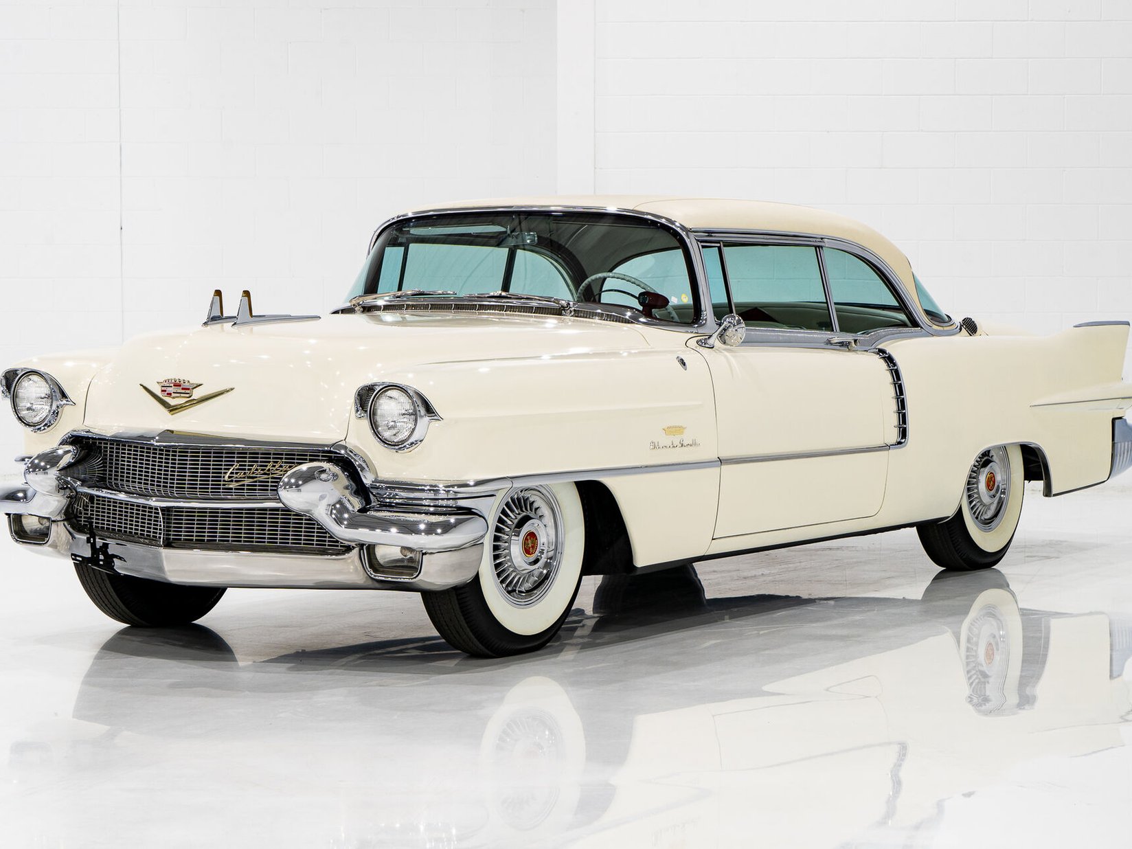Cadillac Eldorado Seville With Factory A/C | PRIX EN USD 1956 Blanc Montréal - photo #0