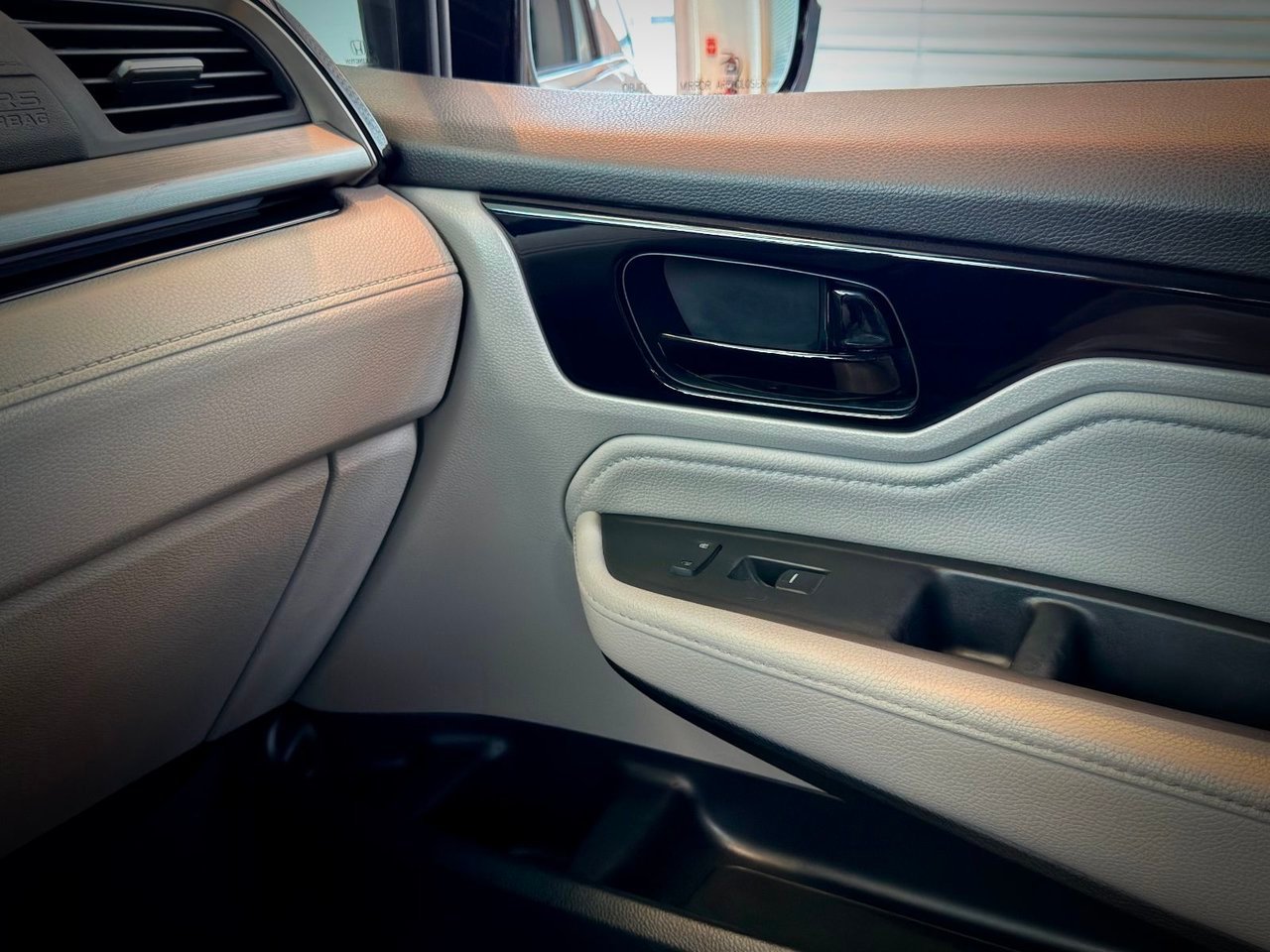 2019 Honda Odyssey Silver Notre-Dame-des-Prairies - photo #36