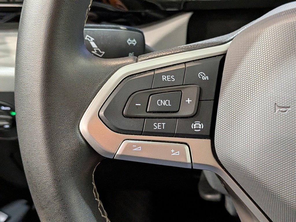 2023 Volkswagen Taos Trendline FWD White Val-David - photo #14