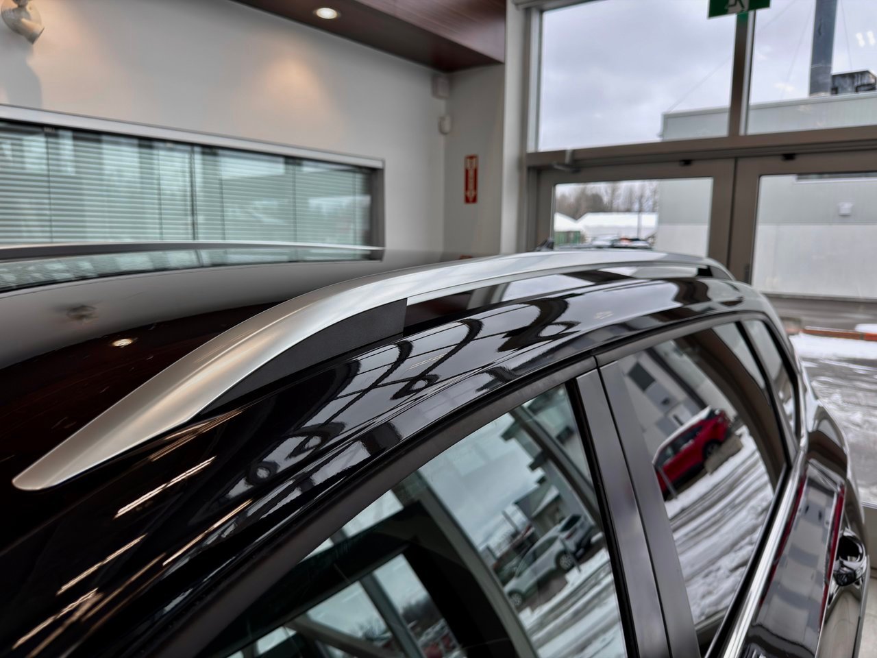 2025 Volkswagen Taos Silver Notre-Dame-des-Prairies - photo #13