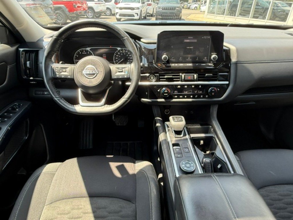 Nissan Pathfinder 2024 Noir Saint-Basile-le-Grand - photo #4
