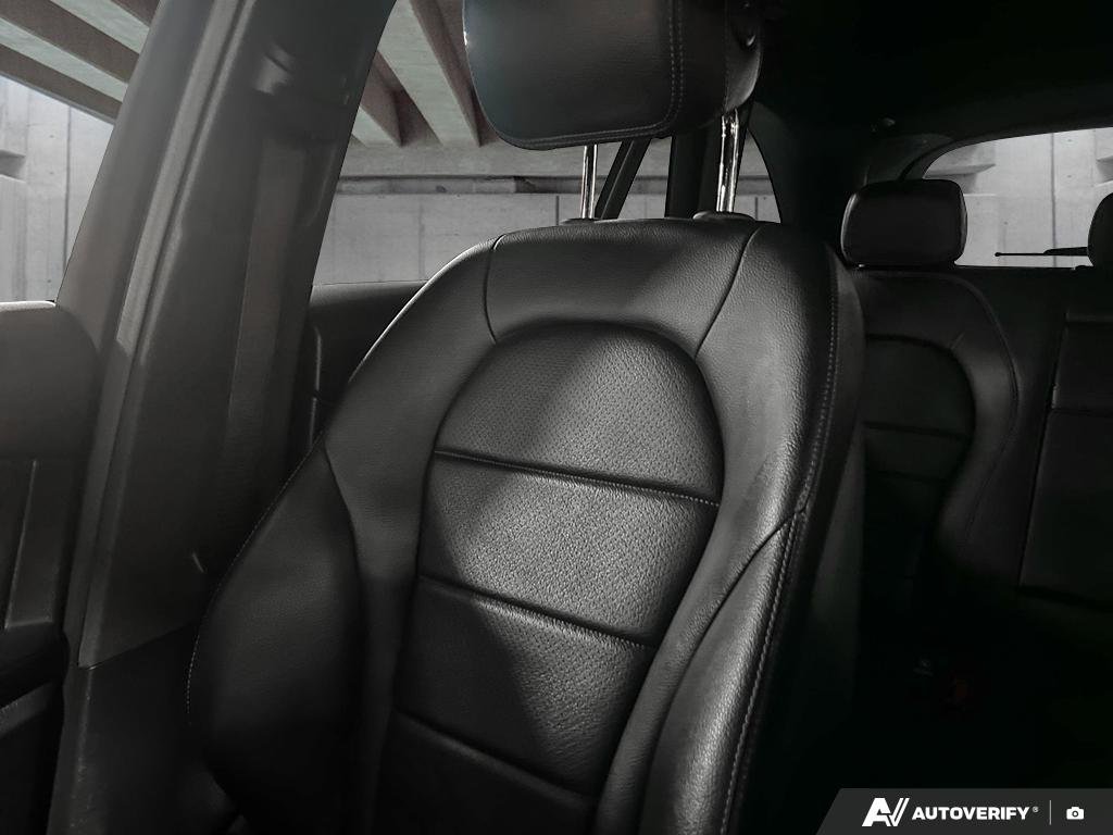 2021 Mercedes-Benz GLC 300 2601673A | GLC 300 Black Edmonton - photo #19