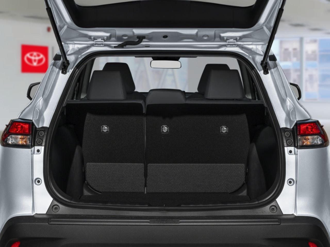 2026 TOYOTA Corolla Cross Sonic Silver Metallic Mississauga - photo #3