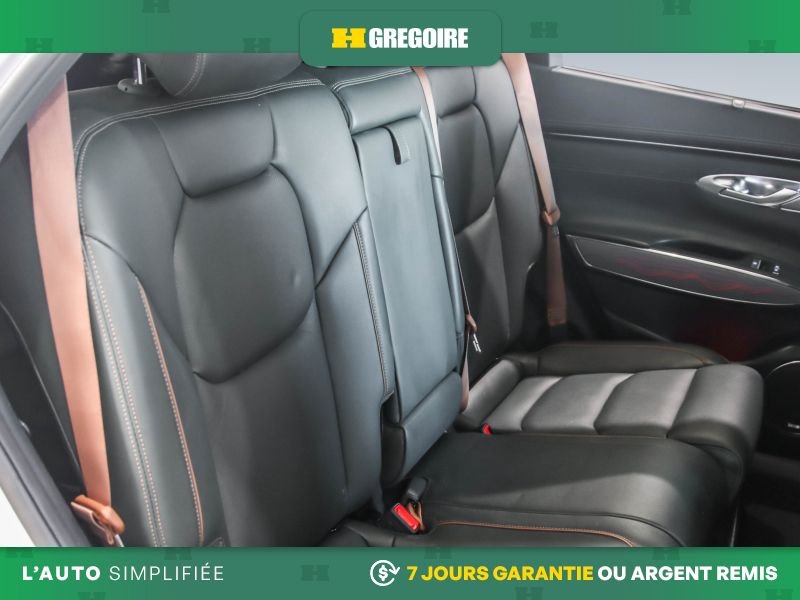 2023 Genesis GV70 White Saint-Eustache - photo #28