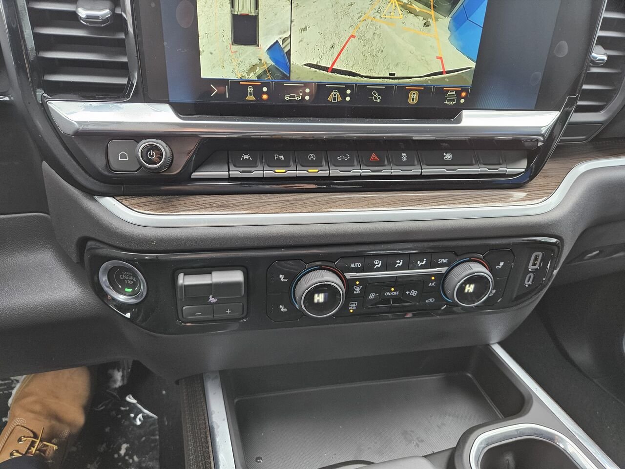 Chevrolet Silverado 1500 RST cabine multiplace 4RM 157 po 2026 Sables blancs Thetford Mines - photo #9