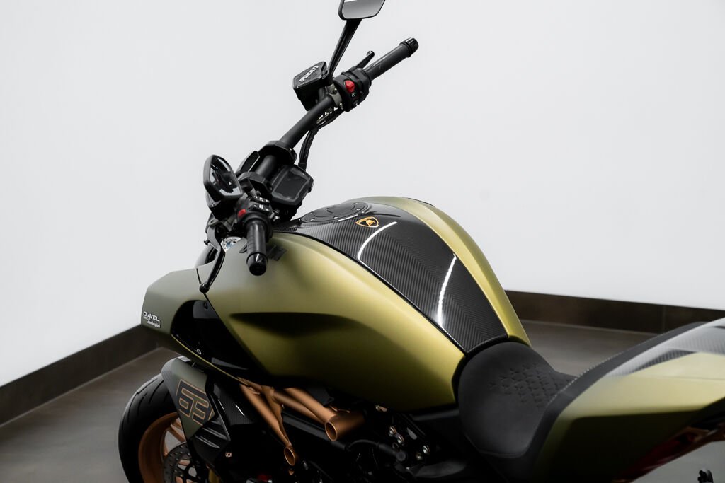 2021 Ducati Diavel 1260S 63 | 1/630 | PRICE IN USD Kirkland - photo #12