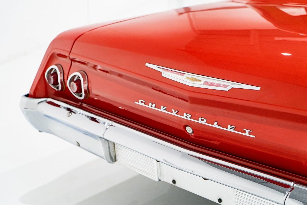 Chevrolet Biscayne Unrestored nearly all original parts 1962 Rouge Montréal - photo #4