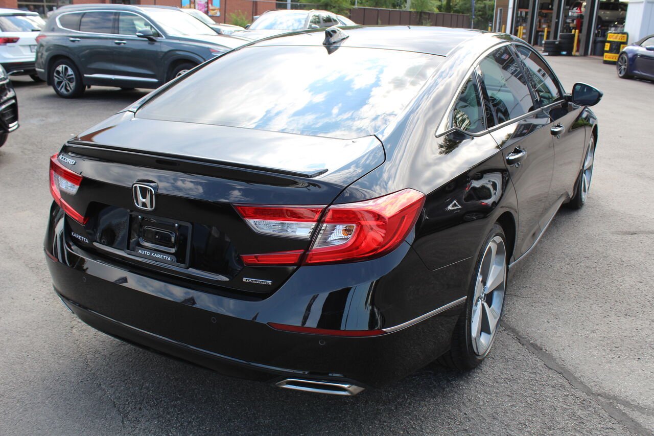Honda Berline Accord VIN: 1HGCV1F94KA800468 2019 Noir Sainte-Rose - photo #3